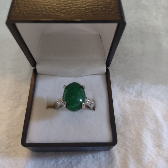 unbranded Jewelry - New women's metallic green size 6 ring